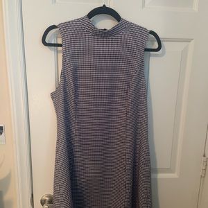 Houndstooth black/purple/white pattern dress
